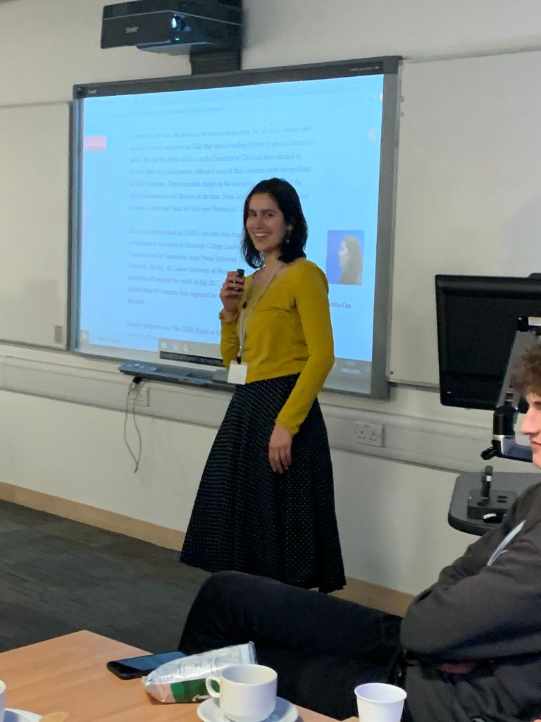 Camila Cea presenting to students